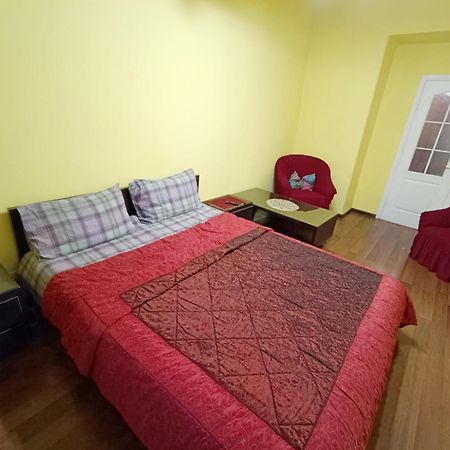 Apartment Anna Lviv Buitenkant foto