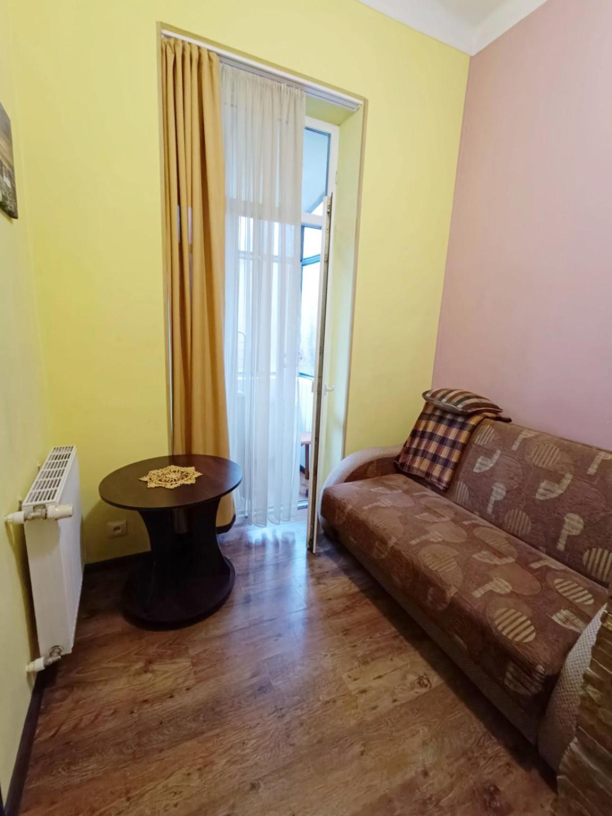 Apartment Anna Lviv Buitenkant foto